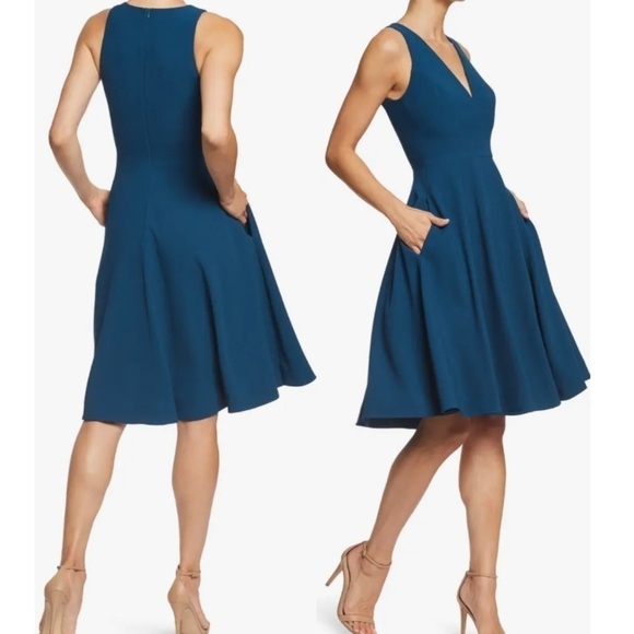 Dress The Population Catalina Fit & Flare Skater V-Neck Dress Peacock Blue Small - Picture 1 of 11